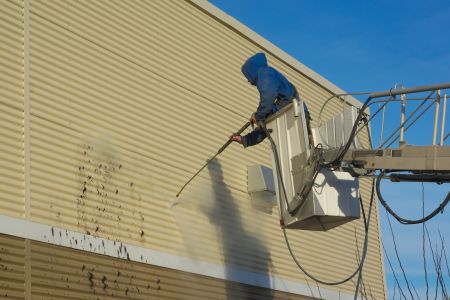 Commercial pressure washing pros